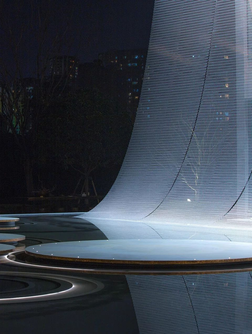 The Rise of Metal Mesh in Architecture2.png